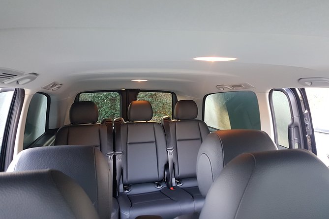 Luxury Minivan from Charleroi airport to the city of Brussels - A direct ride instead of a shared shuttle