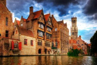 Private 3-hour walking tour of Bruges with official tour guide