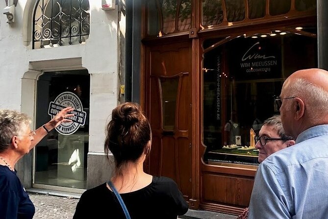 Private Antwerp's Diamonds and Jewellery Old City Center Historic Tour - Pascale Masselis is the clearest workshop encounter