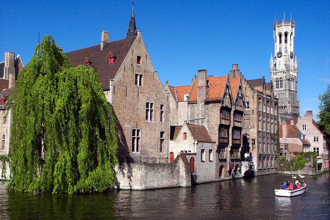 Private Arrival Transfer from Brussels Airport to Bruges with Business car - What the business car adds to the journey