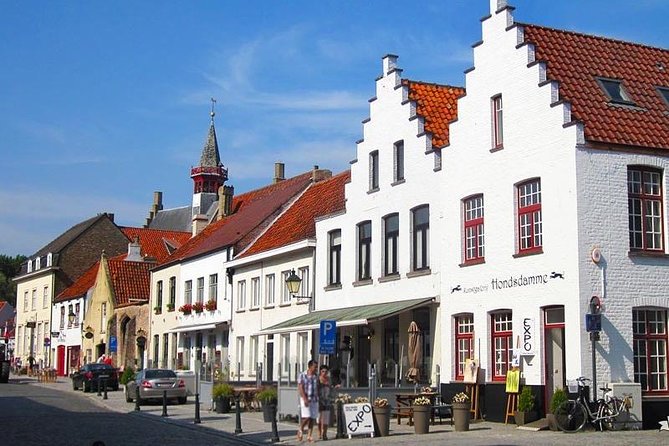 Private Bruges Countryside Cycling Tour to Damme with Guided Walk - Minnewater Lake gives you a gentle start