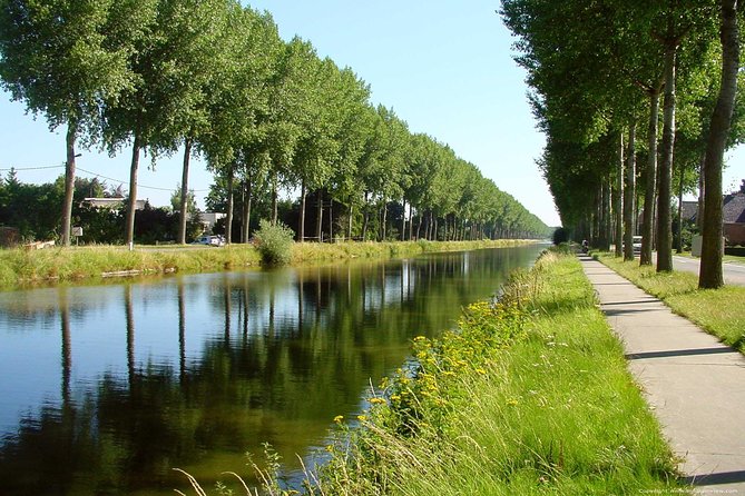 Private Bruges Countryside Cycling Tour to Damme with Guided Walk - The return route follows another side of the water