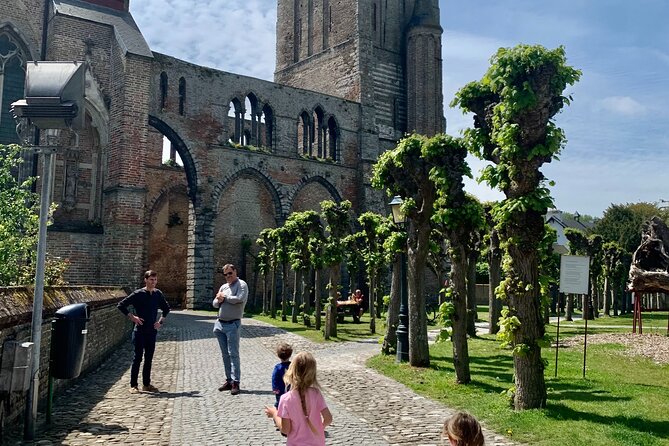 Private Bruges Countryside Cycling Tour to Damme with Guided Walk - Bruges’ green ring reveals the city beyond the center