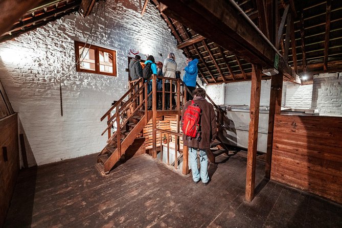 Private: Discover Brussels beer & breweries by a young local (incl. chocolate) - Who should book this experience