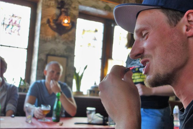 Private Ghent Beer & Brewery Tour by a young local - A private start at OOOST