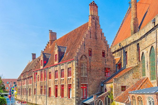 Private shore excursion from Zeebrugge to Bruges with driver and guide - A first walk through Bruges with your own guide