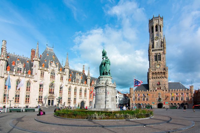 Private Tour - Bruges and Ghent, our fairytale cities - Arriving in Bruges, where canals shape the day