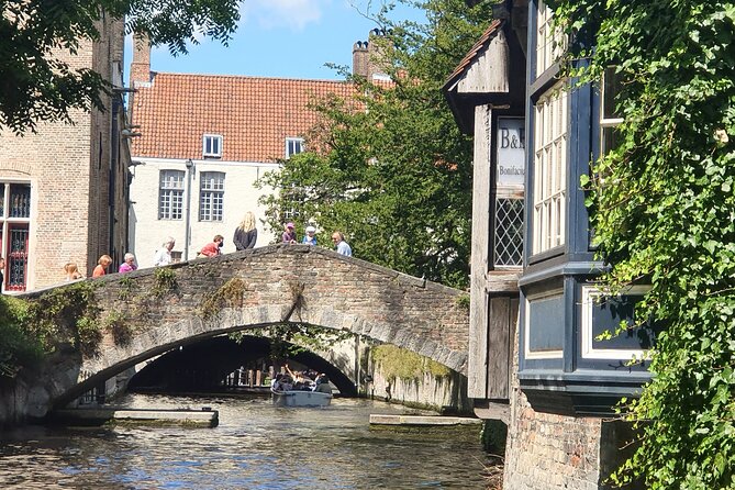 Private tour: From your hotel + see the Madonna of Michelangelo - The Beguinage, a quiet break from the city center