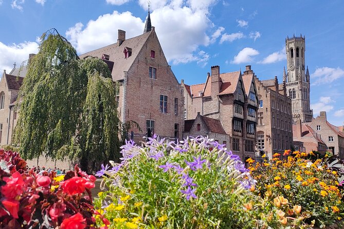 Private tour: From your hotel + see the Madonna of Michelangelo - Gruuthuse Palace and Bruges’ old beer economy