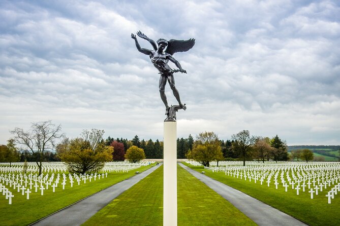 Remembrance Tour: The Battle of the Bulge in the Ardennes - A short pause in McAuliffe Square