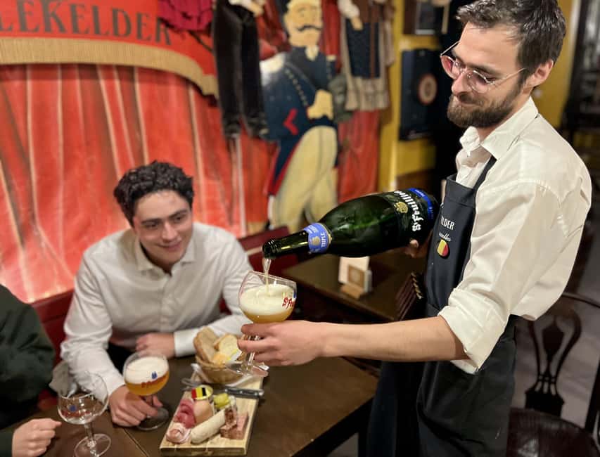 Secret Food Tours Brussels - Morning brioche and hot cocoa near Grand Place