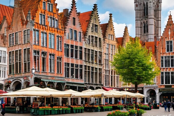 Stress-Free Bruges for Cruise Passengers with opt. Canal Cruise - Markt, the Belfry, and chocolate time
