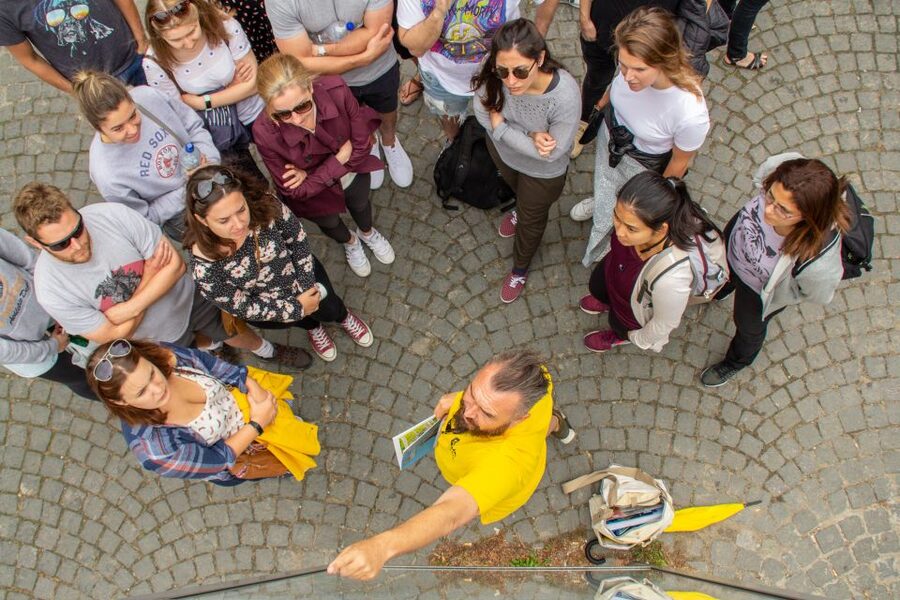 💛 Tell Me About Bruges 🏰 1000 Years of Stories by Locals ⭐ - From the Belfry to Burg Square