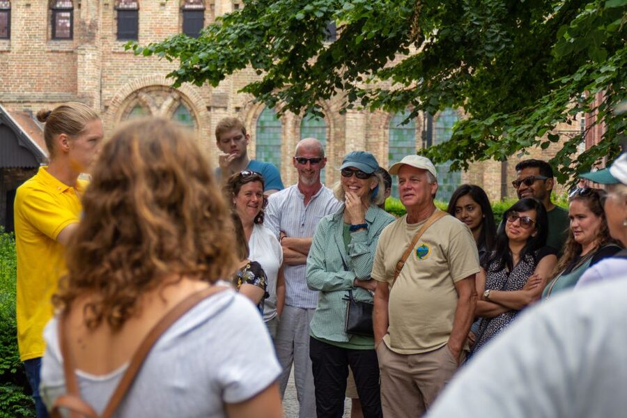 💛 Tell Me About Bruges 🏰 1000 Years of Stories by Locals ⭐ - St. John’s Hospital and Bruges’ changing fortunes