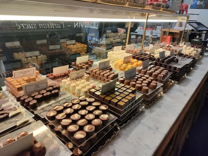 Thé best chocolate in Bruges! Private tour! - Walstraat, the final tasting, and the Beguinage