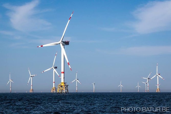Unforgettable sea trip to the wind farms in the North Sea - What the guide explains before departure
