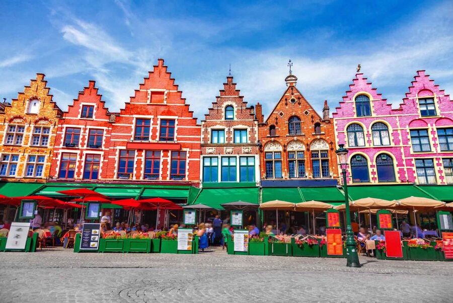 Visit of Bruges in 1 day private tour from Paris - Who will get the most from this Bruges tour