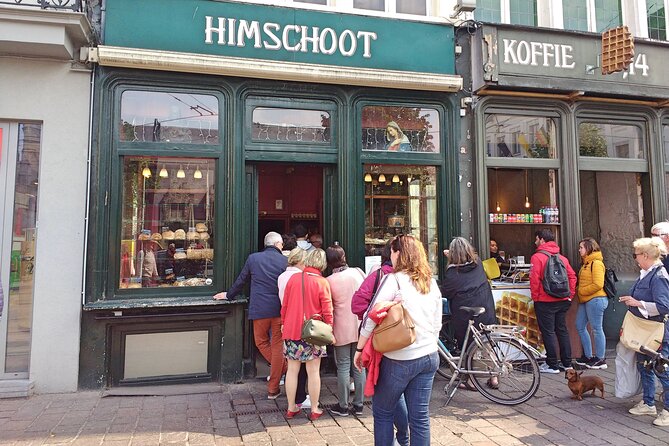 Walking Food Tour in Ghent - The guide can make or break this experience