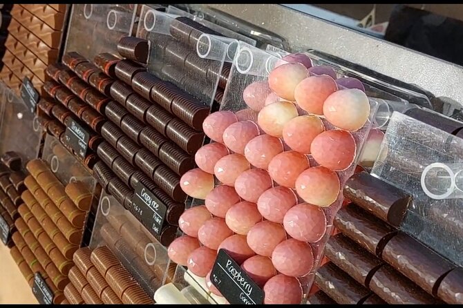 Walking Tour with Hot Chocolate and Chocolate Tasting - Three chocolate stops, three chances to compare
